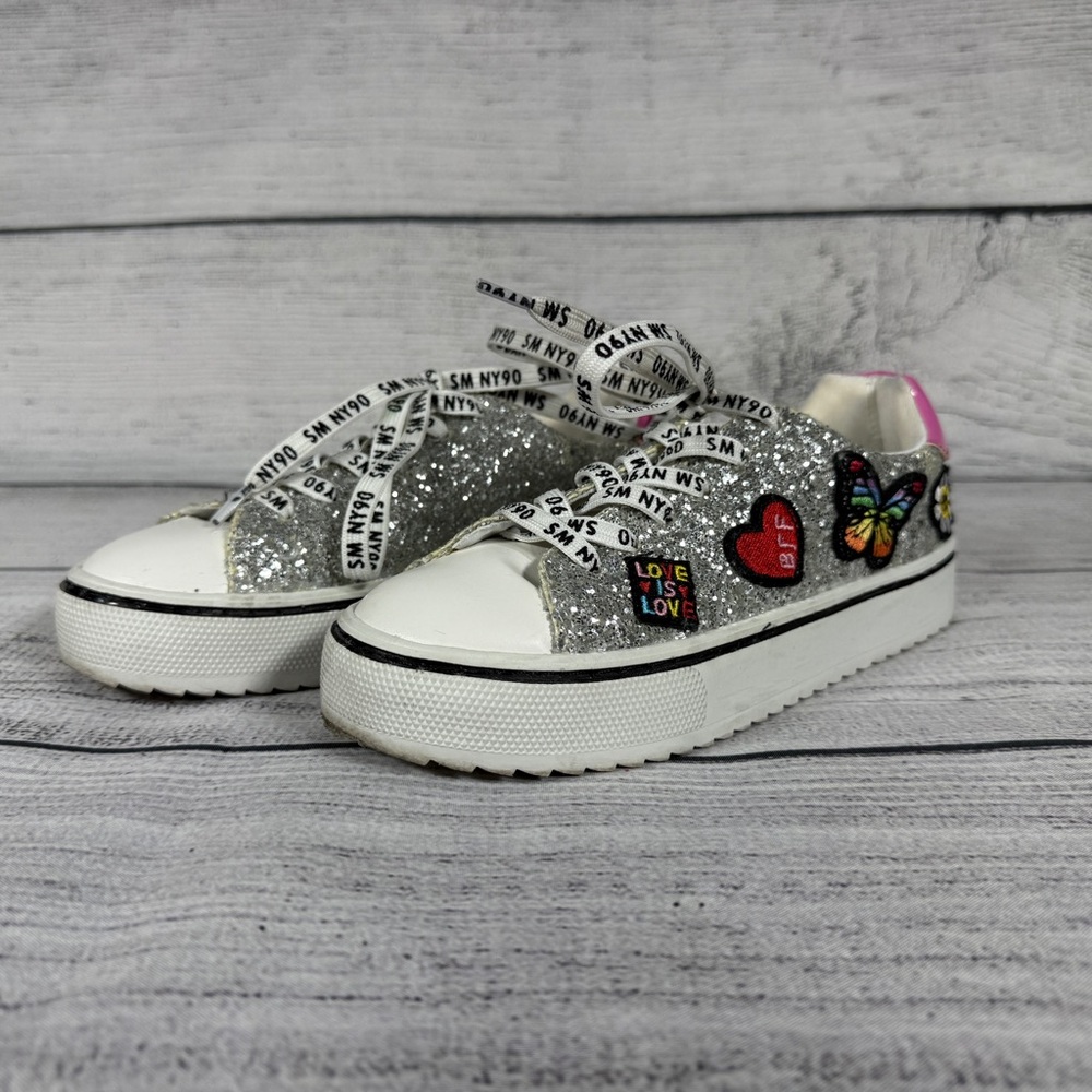Steve Madden JSTICKIE Silver Glitter Lace Up Patch Sneakers Sz 2